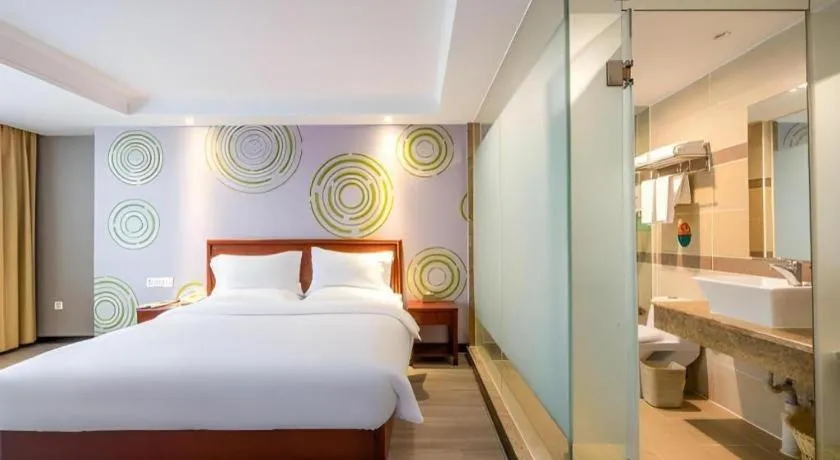 Bed in GreenTree Inn Nanning Langdong Hotel