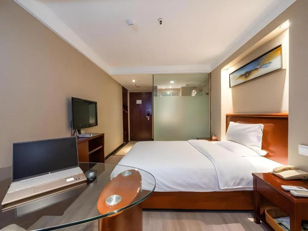 Bed in GreenTree Inn Nanning Langdong Hotel