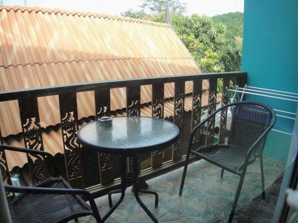 Greenplace-Samed Seahorse