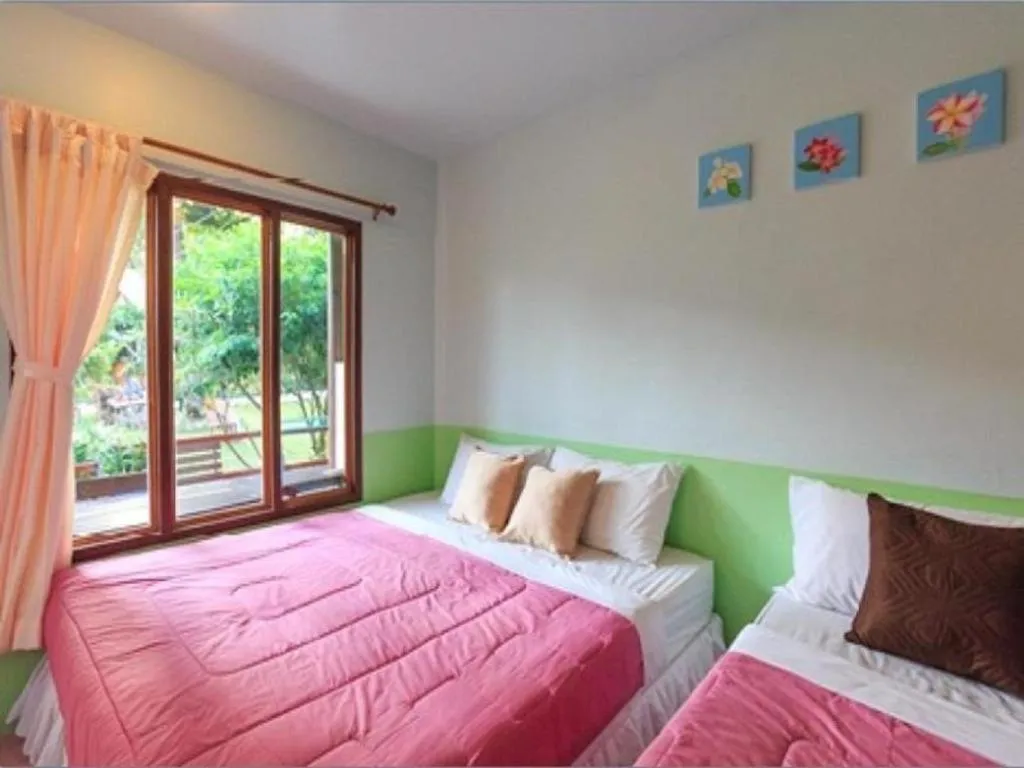 Bed in Greenplace-Samed Seahorse