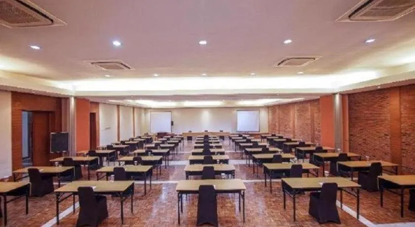 Papyrus Tropical Hotel