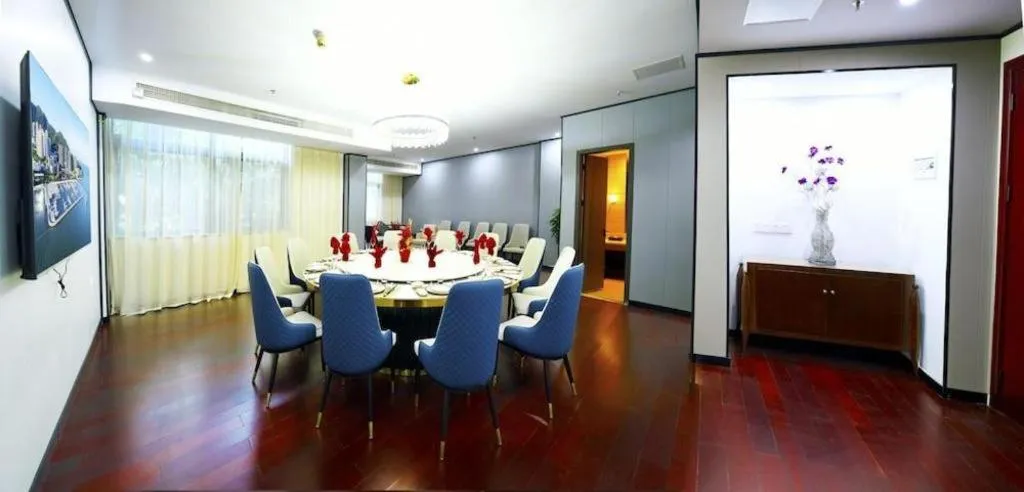 Serenity Marina Hotel