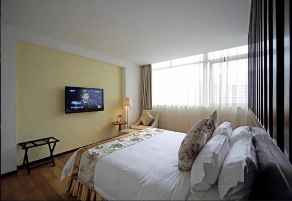 Bed in Serenity Marina Hotel