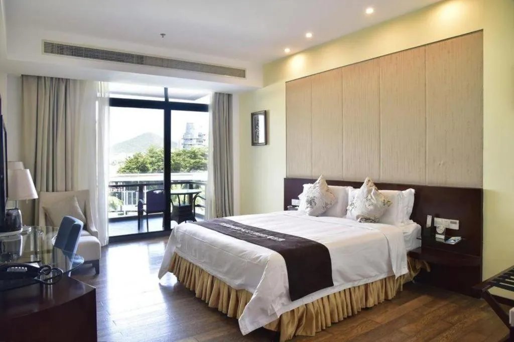 Bed in Serenity Marina Hotel