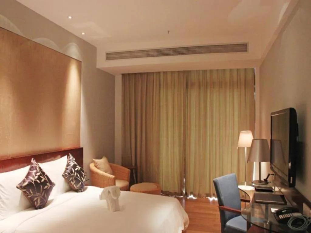 Bed in Serenity Marina Hotel