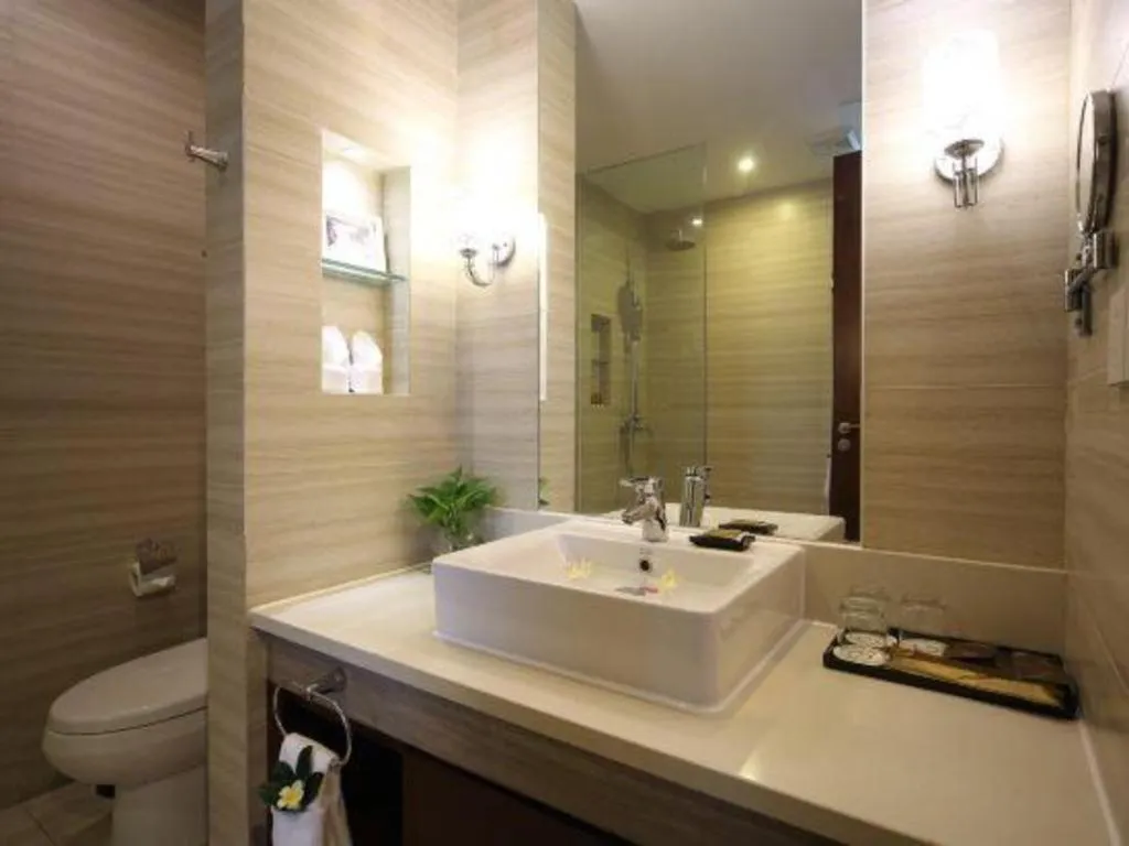 Serenity Marina Hotel