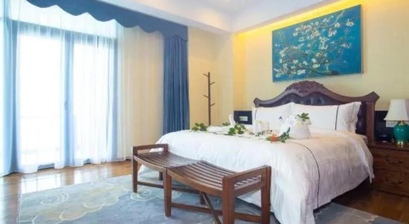 Bed in Serenity Marina Hotel