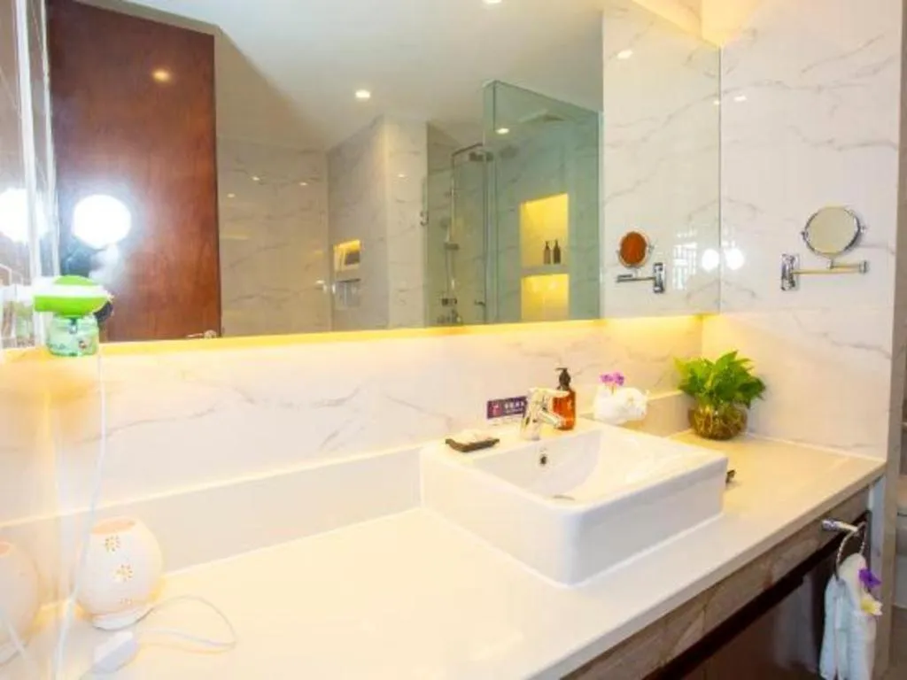 Serenity Marina Hotel