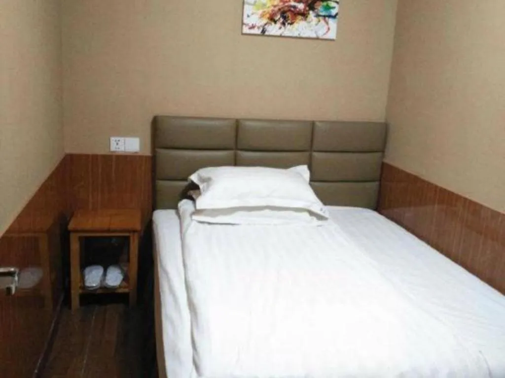 Bed in Shanghai Blue Mountain Bund Youth Hostel