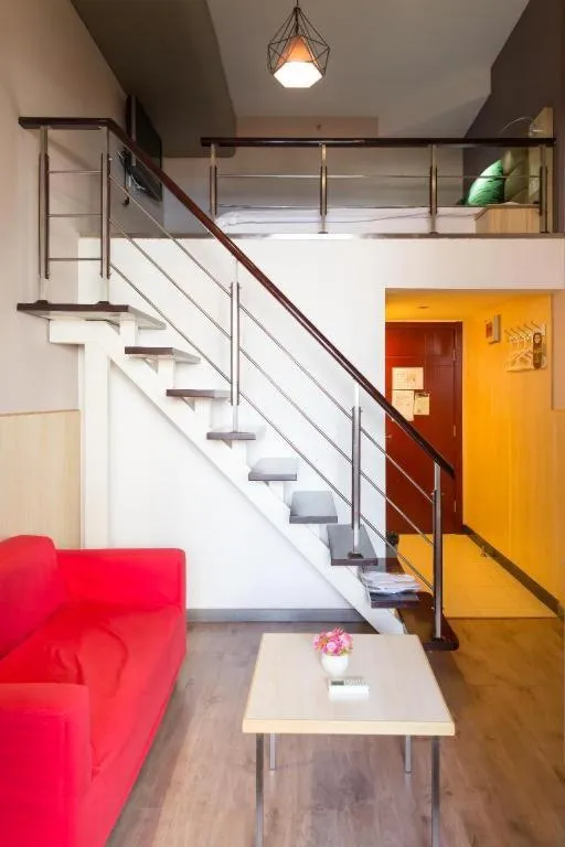 Shanghai Blue Mountain Bund Youth Hostel