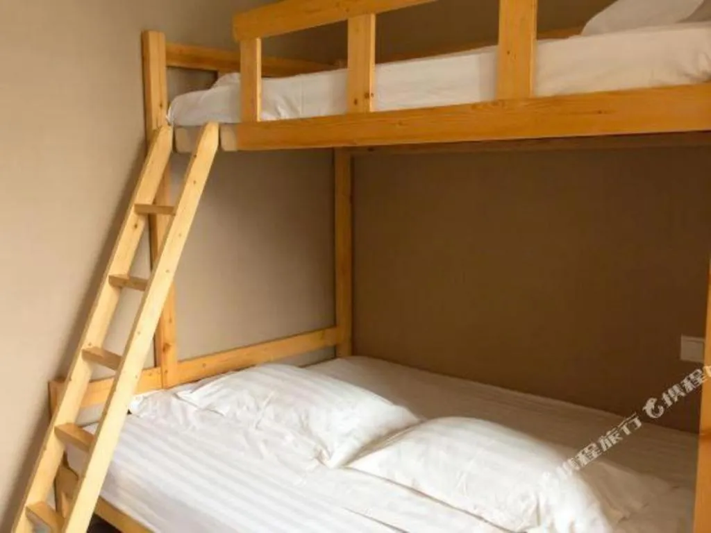 Bed in Shanghai Blue Mountain Bund Youth Hostel