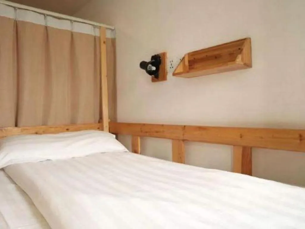 Bed in Shanghai Blue Mountain Bund Youth Hostel