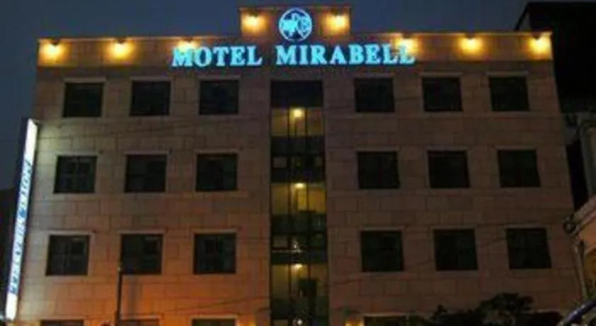 Mirabell Motel