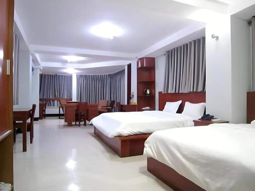 Bed in An Dong Center Hotel Chinatown Saigon