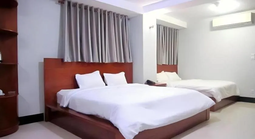 Bed in An Dong Center Hotel Chinatown Saigon