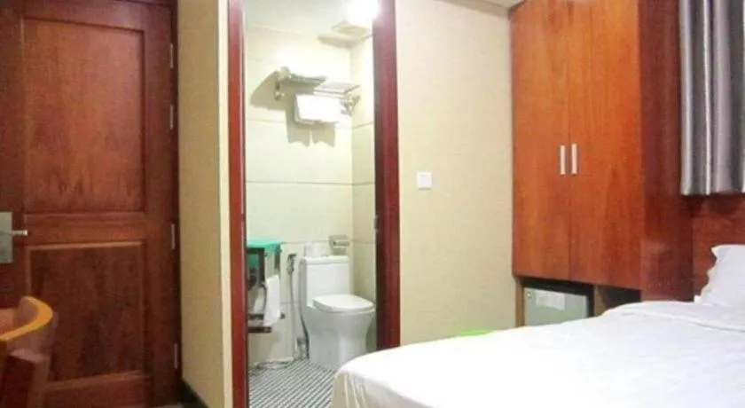 Bed in An Dong Center Hotel Chinatown Saigon