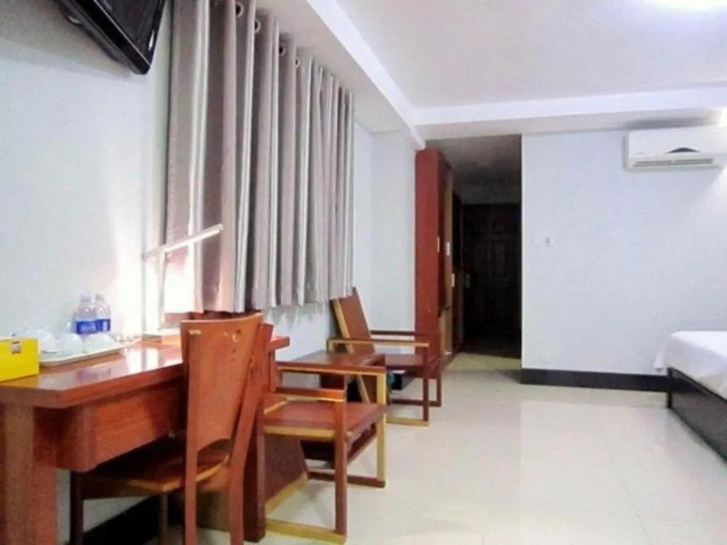 Bed in An Dong Center Hotel Chinatown Saigon