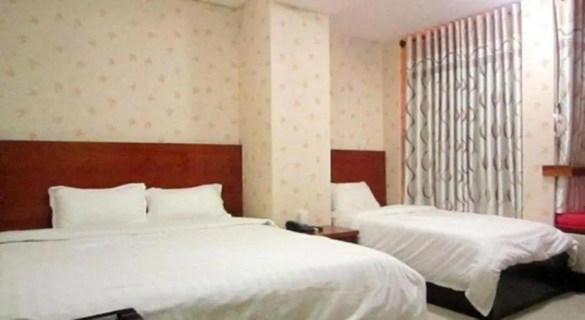 Bed in An Dong Center Hotel Chinatown Saigon