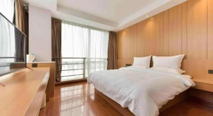 Bed in Starway Hotel Hongqiao Junction Center Branch