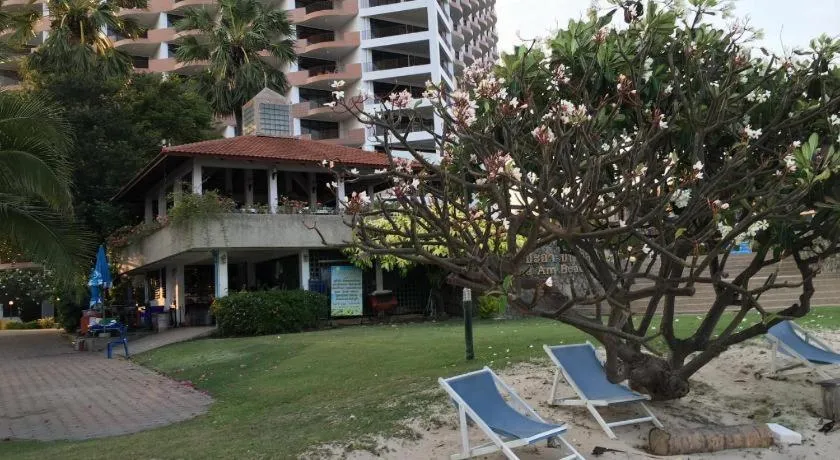 Phet Cha-am Plaza&Resort