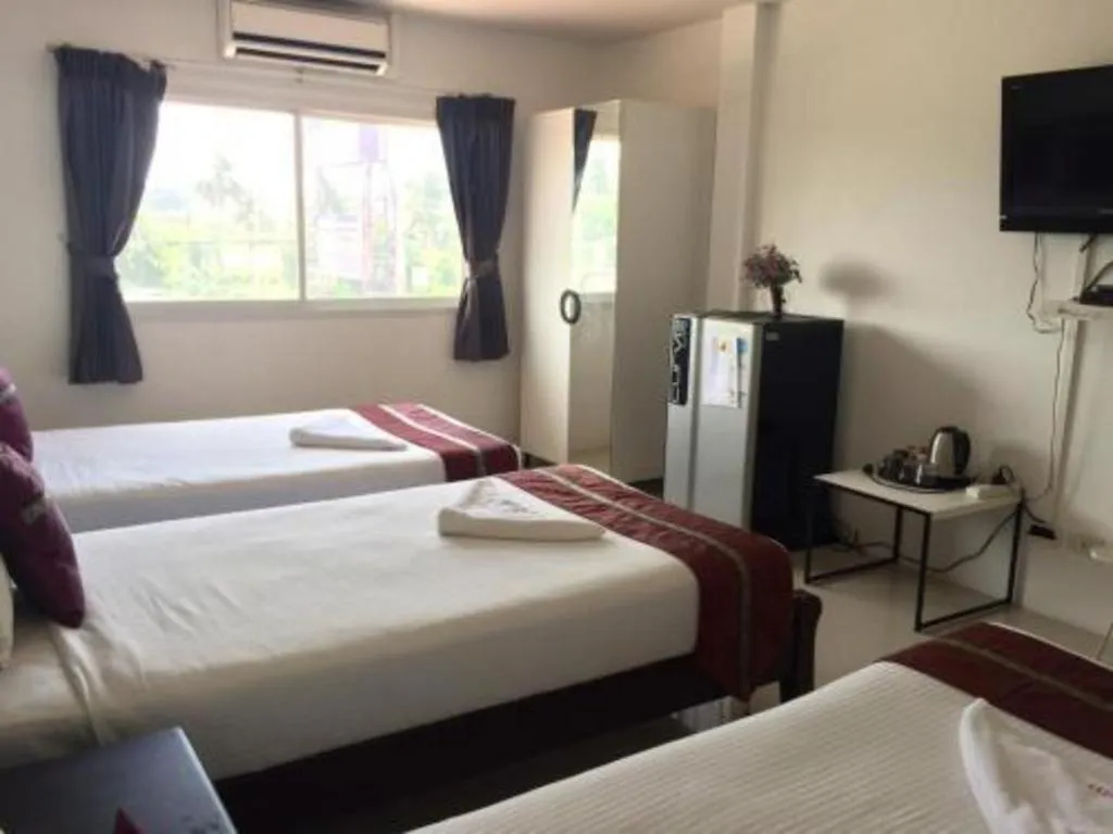 Bed in Phet Cha-am Plaza&Resort