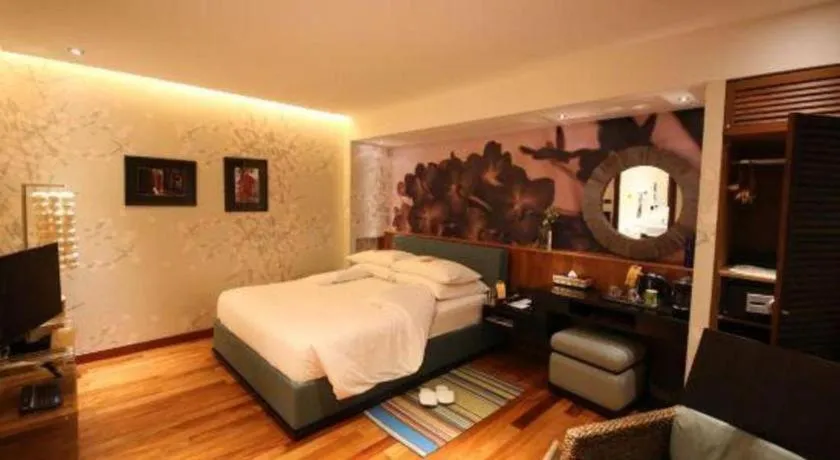 Bed in Baan Souchada Resort & Spa