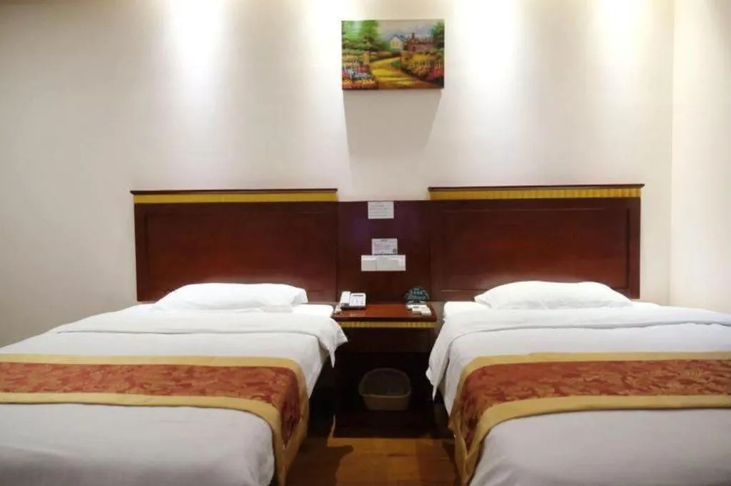 Bed in GreenTree Inn Shanghai Minhang Development Zone Subway Station Business Hotel