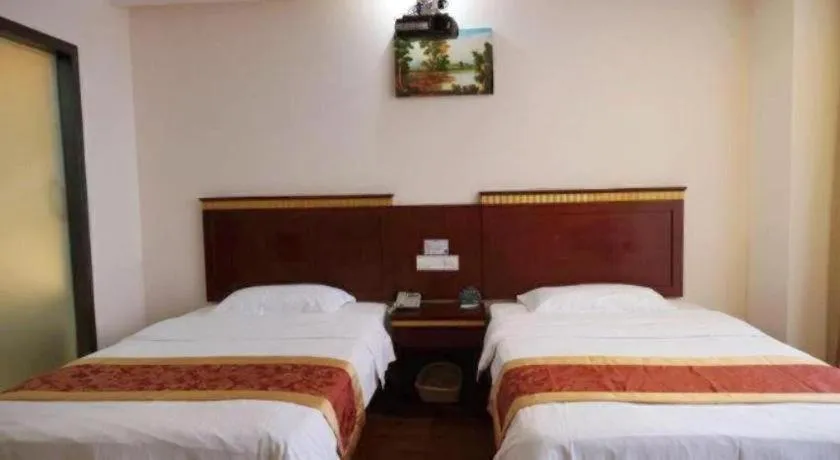 Bed in GreenTree Inn Shanghai Minhang Development Zone Subway Station Business Hotel