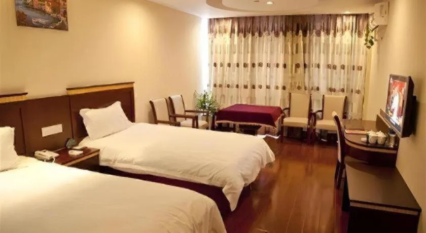 Bed in GreenTree Inn Shanghai Minhang Development Zone Subway Station Business Hotel