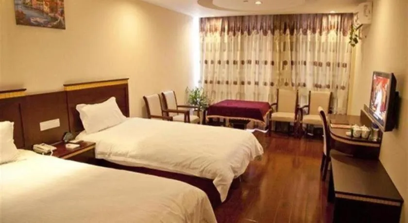 Bed in GreenTree Inn Shanghai Minhang Development Zone Subway Station Business Hotel