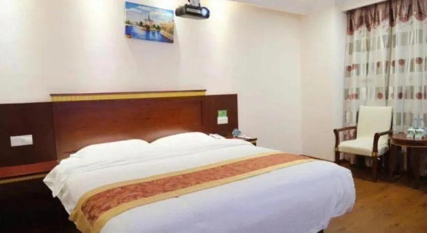 Bed in GreenTree Inn Shanghai Minhang Development Zone Subway Station Business Hotel