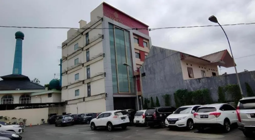 Raz Hotel and Convention