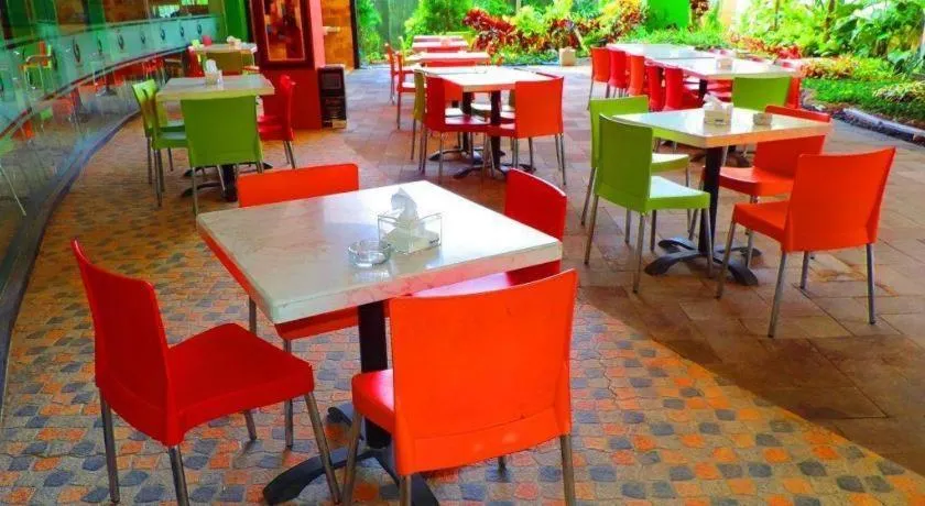 Dewarna Hotel and Convention Bojonegoro