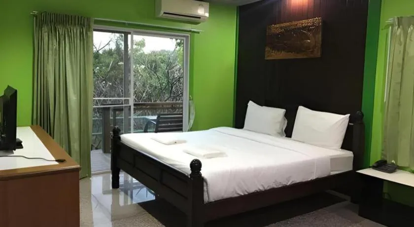 Bed in Hihotel Saraburi