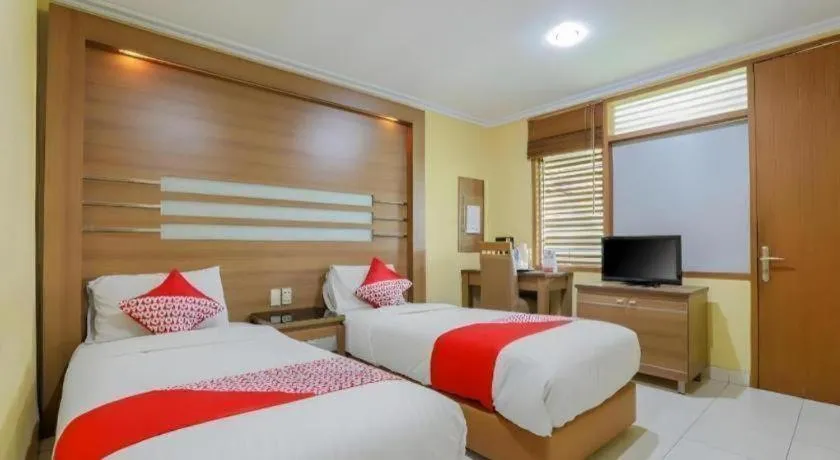 Bed in Hotel Senen Indah Syariah