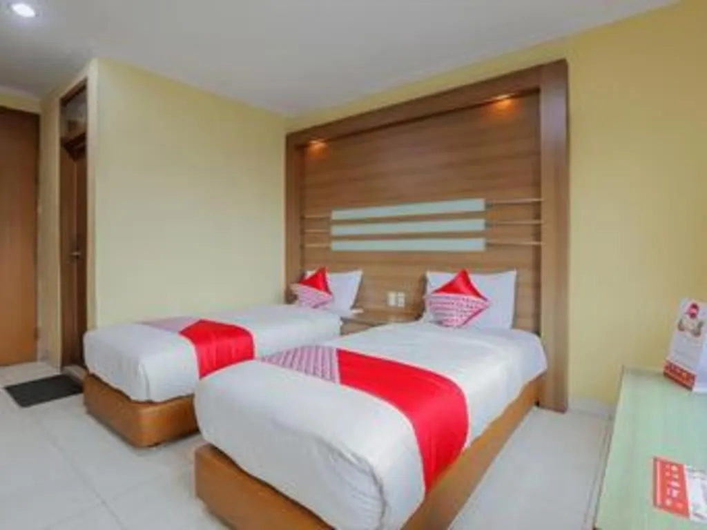Bed in Hotel Senen Indah Syariah