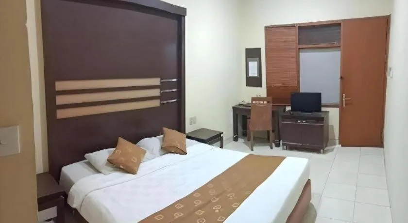 Bed in Hotel Senen Indah Syariah