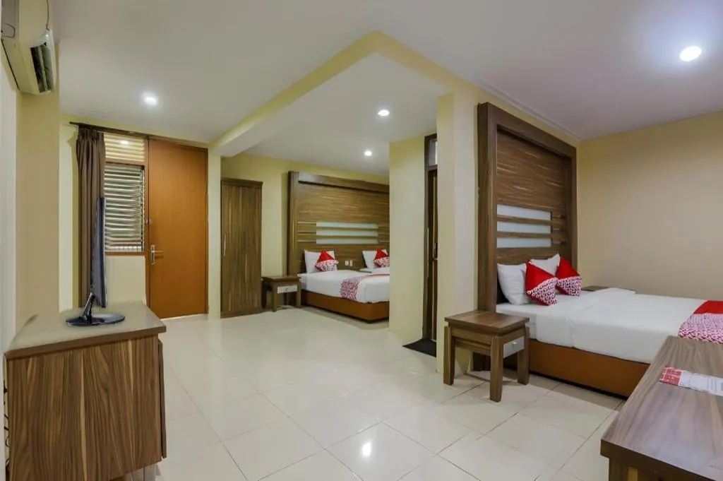 Bed in Hotel Senen Indah Syariah