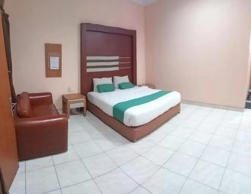 Bed in Hotel Senen Indah Syariah