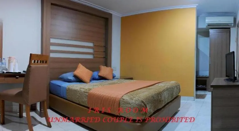 Bed in Hotel Senen Indah Syariah