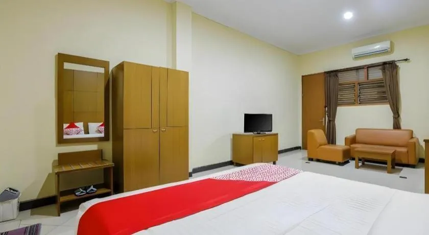 Bed in Hotel Senen Indah Syariah