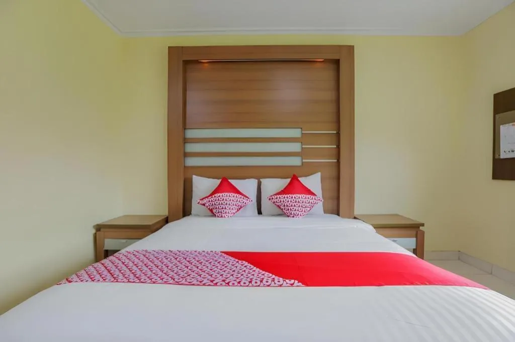 Bed in Hotel Senen Indah Syariah