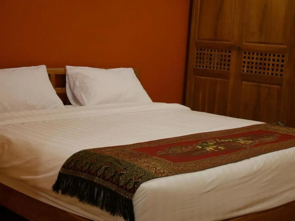 Bed in Phaphoom Boutique Residence