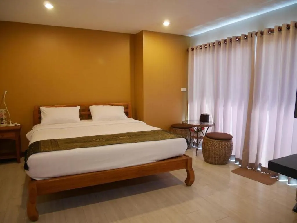 Bed in Phaphoom Boutique Residence