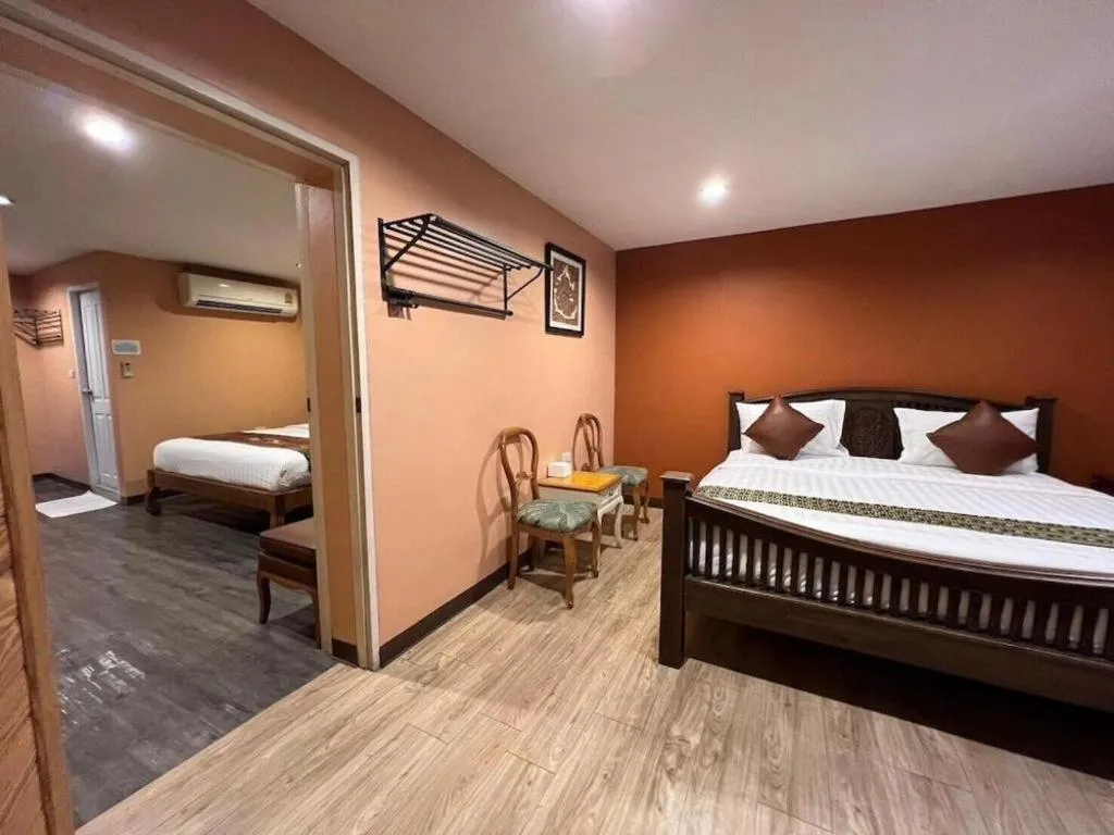 Bed in Phaphoom Boutique Residence