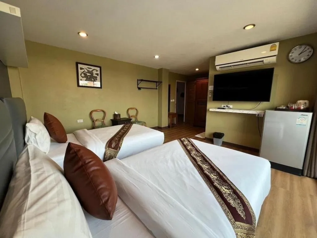 Bed in Phaphoom Boutique Residence