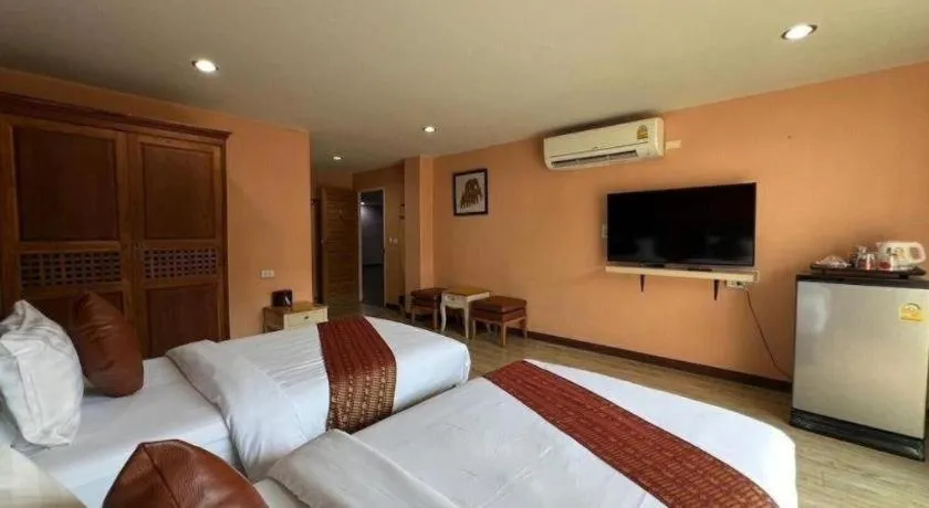 Bed in Phaphoom Boutique Residence