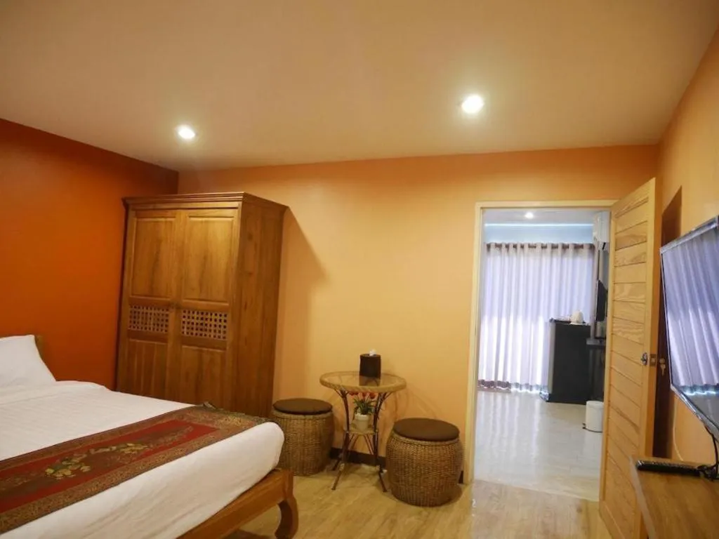 Bed in Phaphoom Boutique Residence