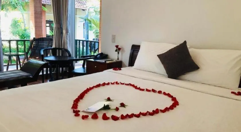 Bed in Castaways Resort Phu Quoc