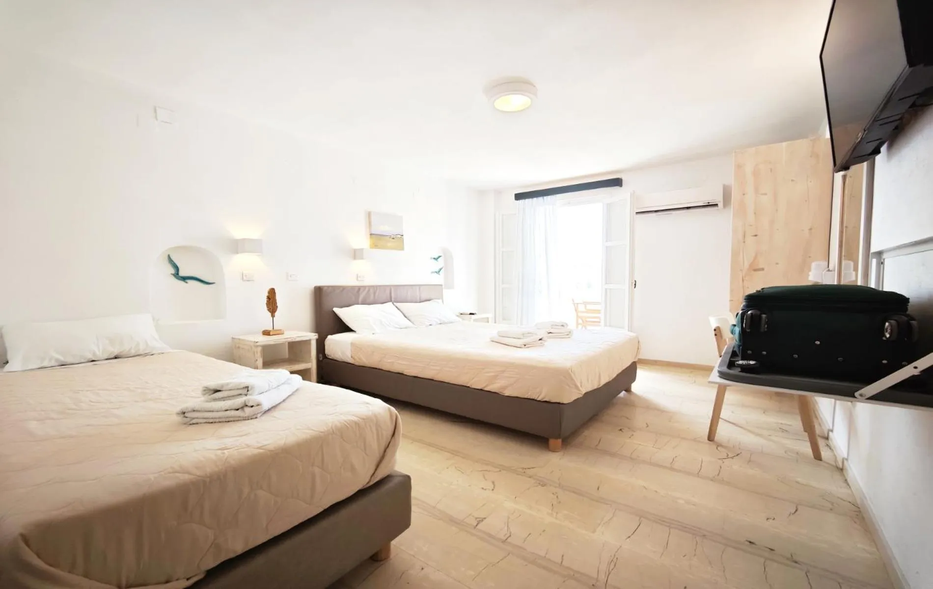 Property building, Bed in Aretousa Villas